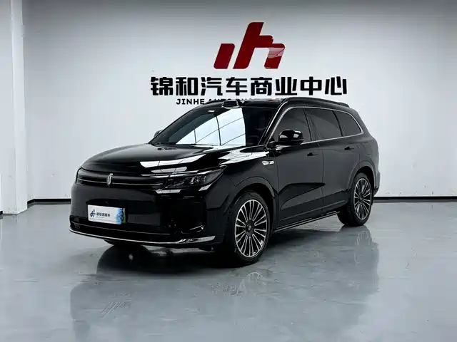 AITO M7