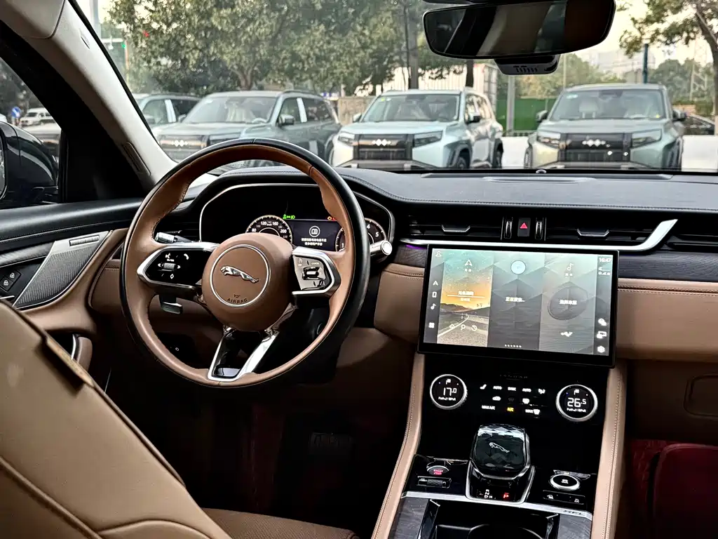 Jaguar XFL 2023 XFL 2.0T P250 Premium Luxury