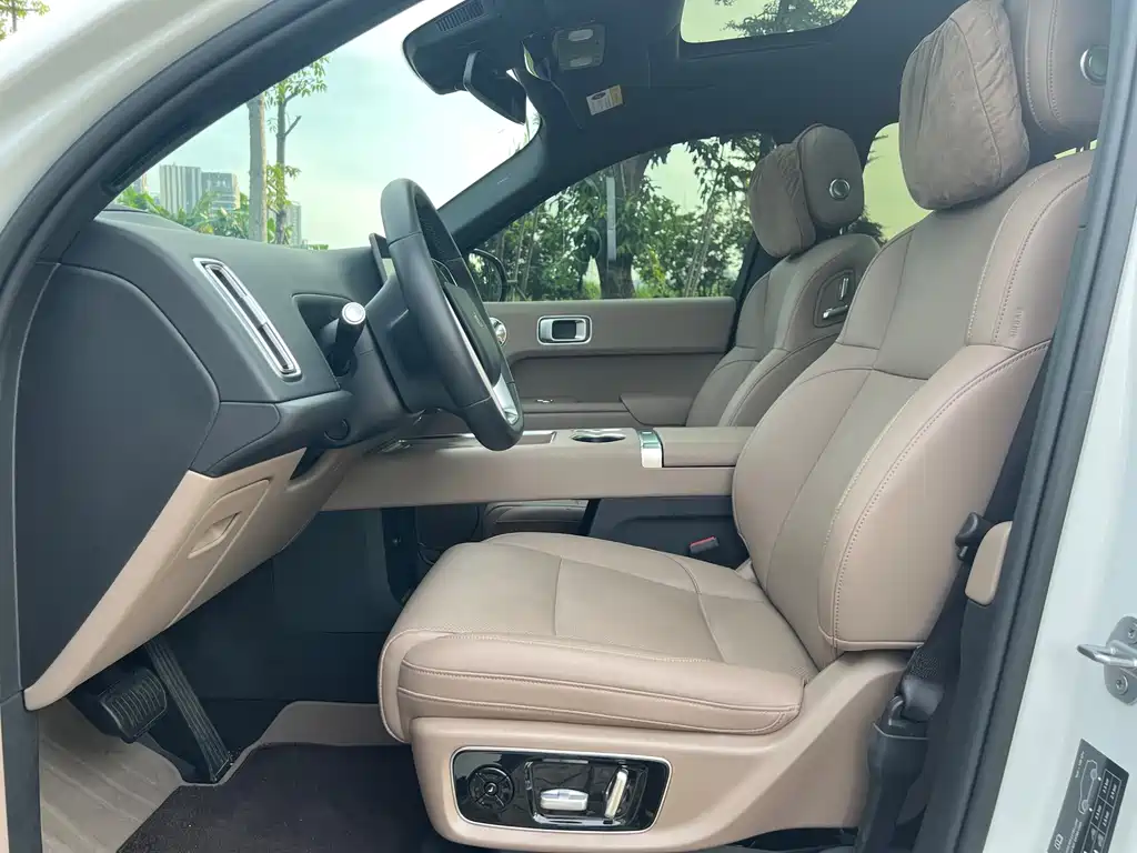 Li Auto L8 2025 Ultra