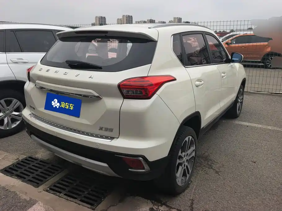 BAIC Senova X35 — миниатюра 3