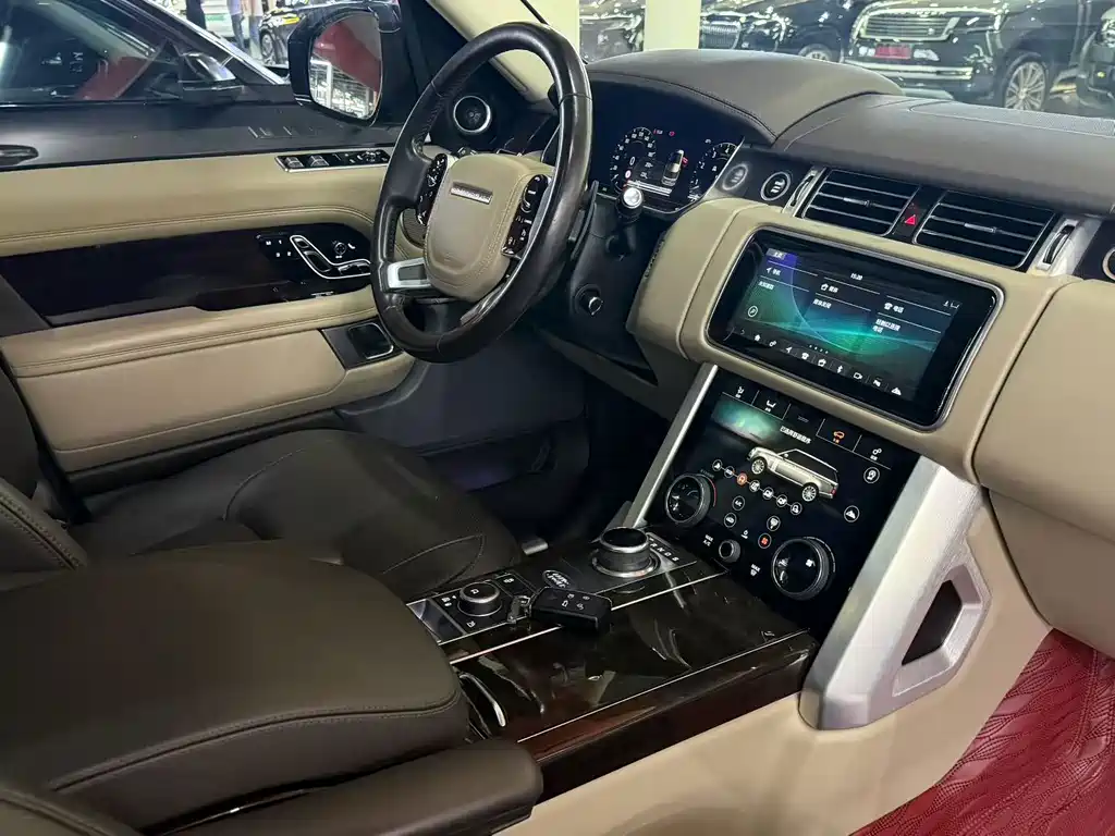 Land Rover Range Rover — миниатюра 5