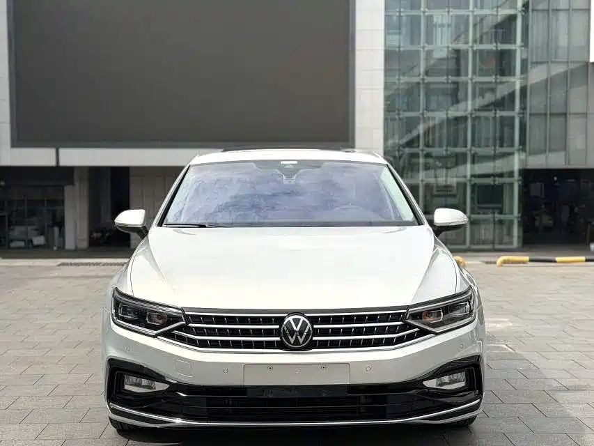 Volkswagen Magotan 2023 200 330TSI DSG Lead