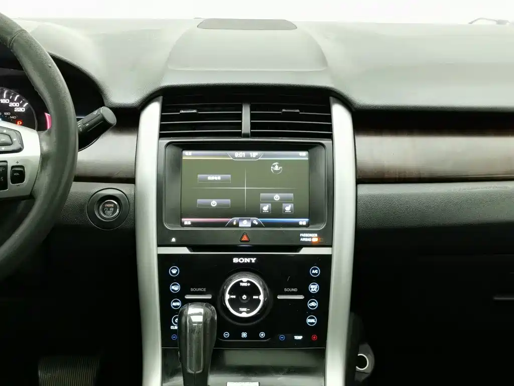 Ford Edge (Import) — миниатюра 12