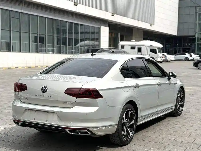 Volkswagen Magotan 2023 200 330TSI DSG Lead