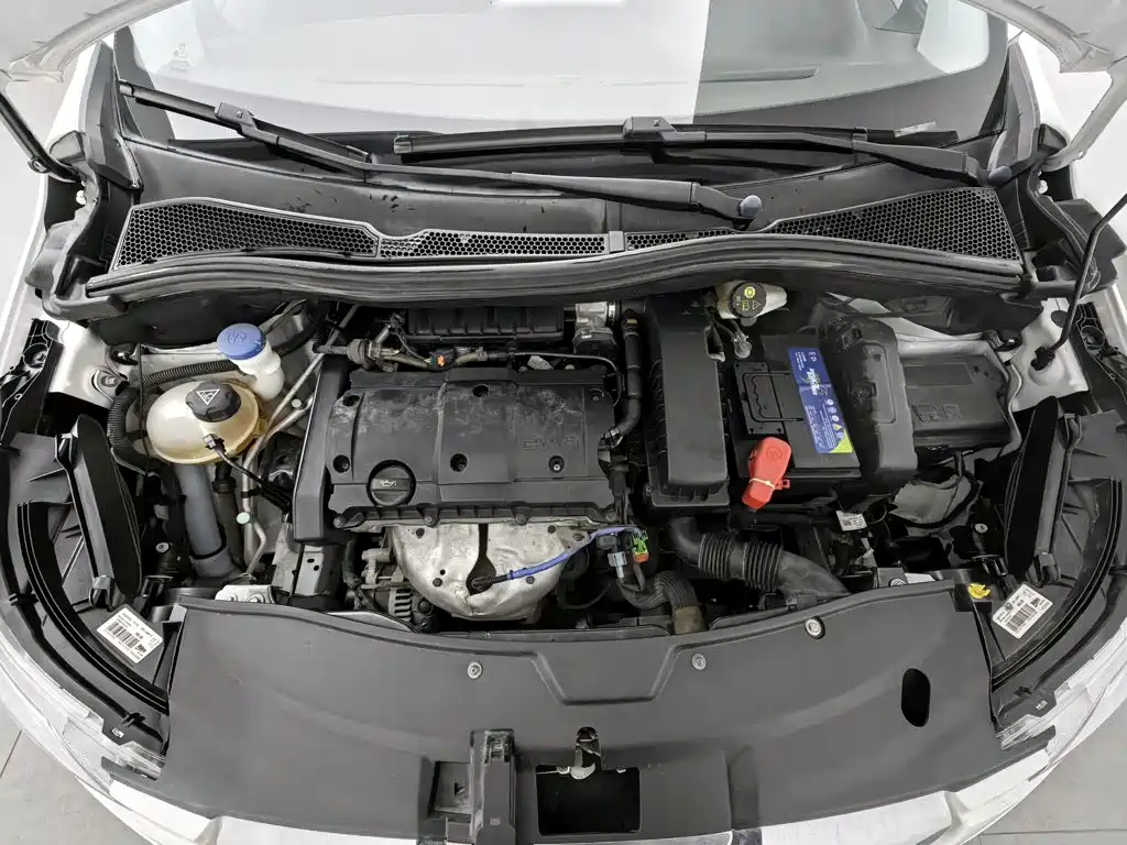 Peugeot 2008 — миниатюра 6