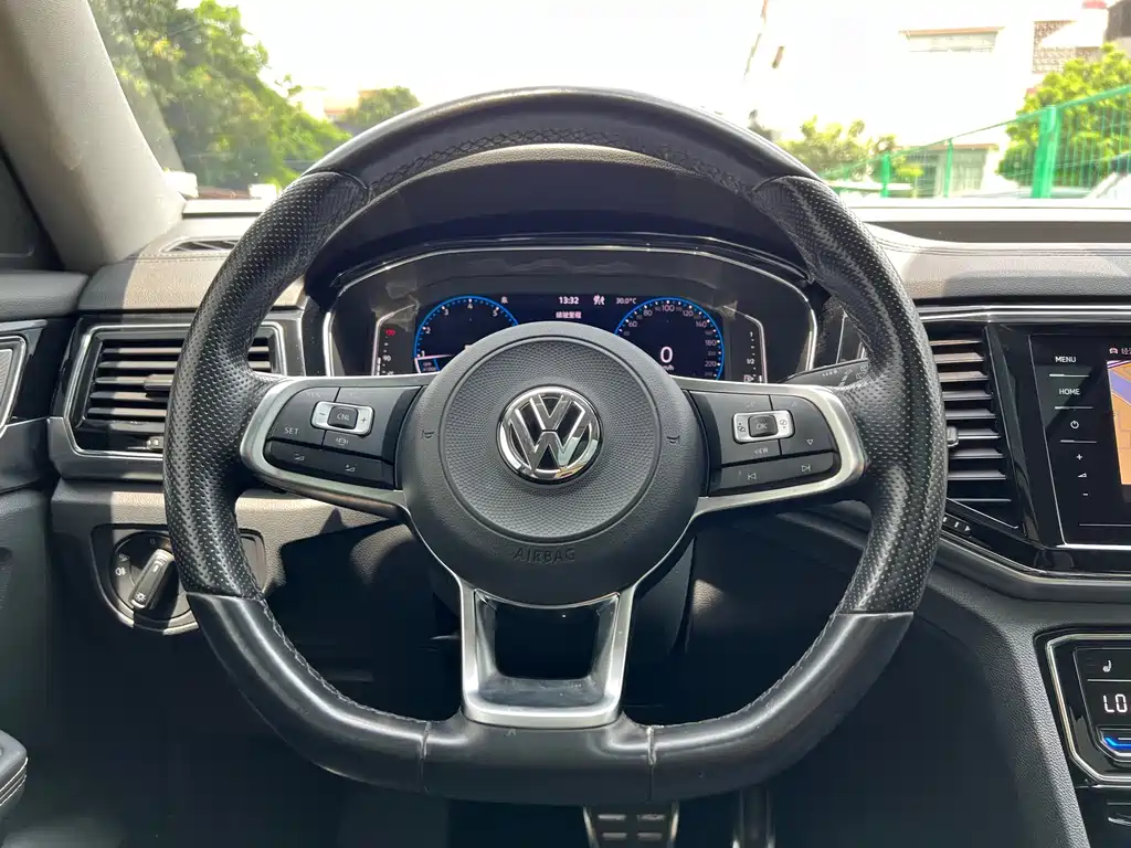 VOLKSWAGEN TOURANG