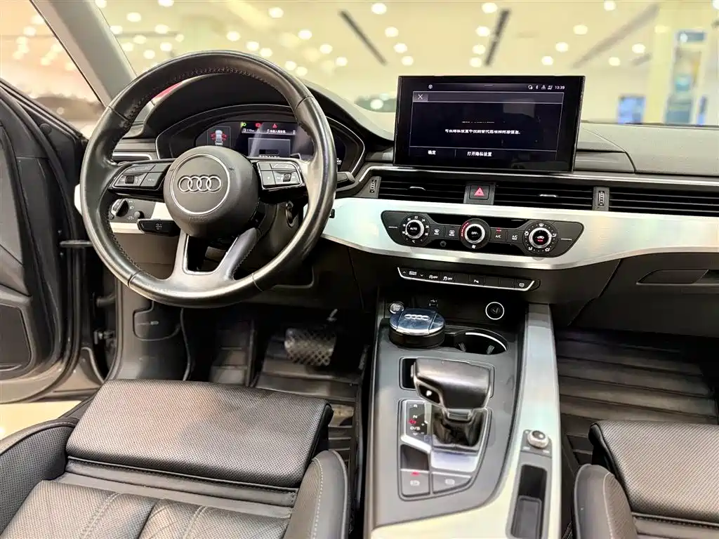 Audi A4L 2020 40 TFSI Fashion