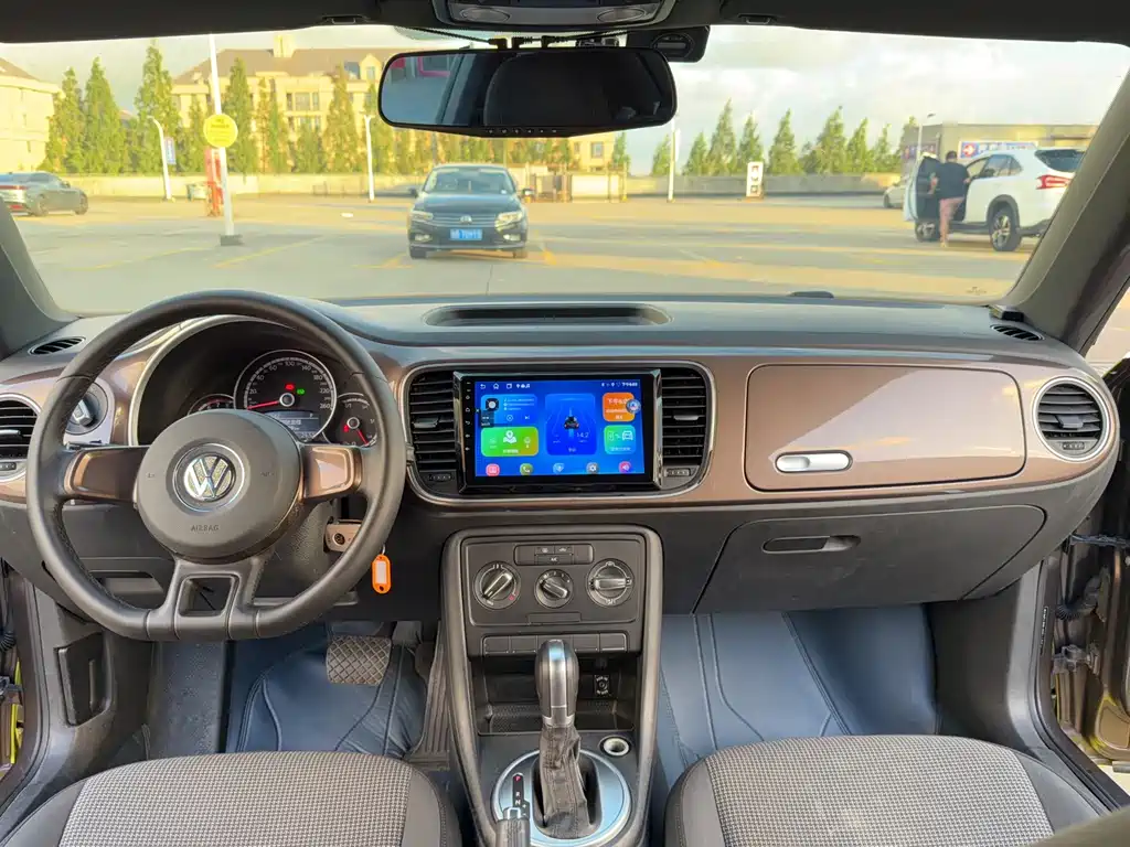 Volkswagen Beetle — миниатюра 9