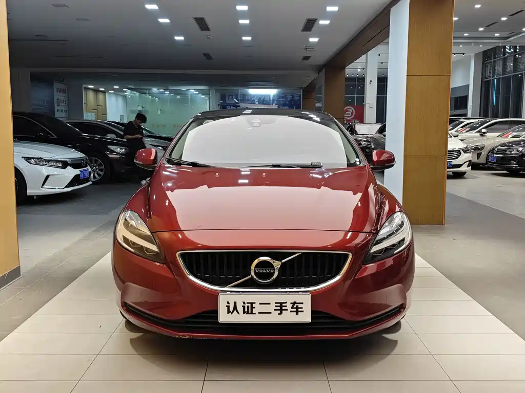 Volvo V40 2018 T3