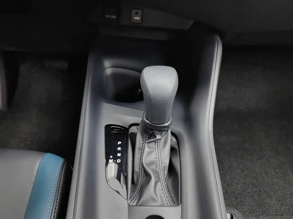 Toyota IZOA — миниатюра 13