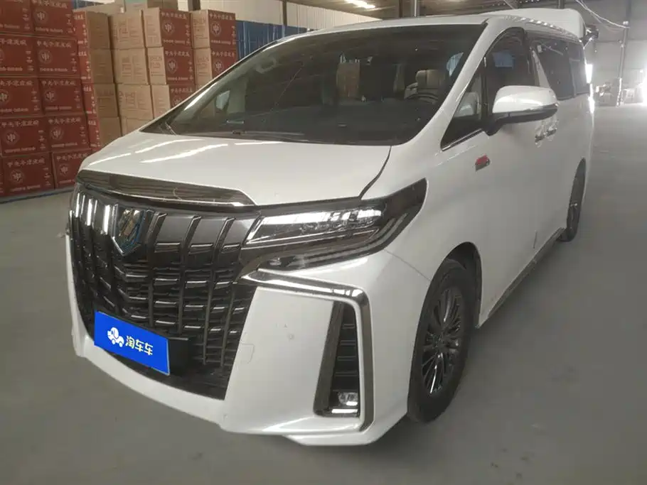 Toyota Alphard 2023