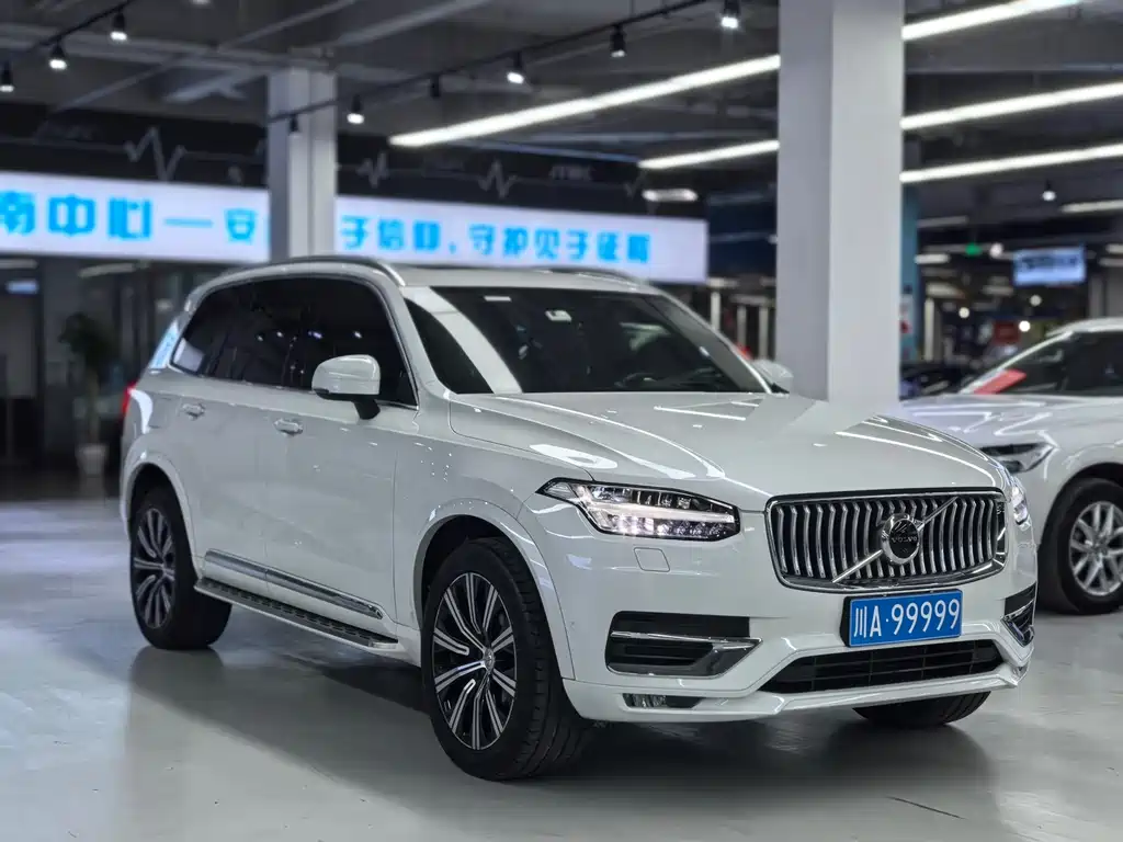 Volvo XC90 2020 T6 Luxury 7 мест