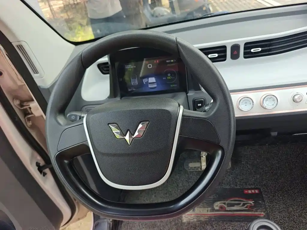 Wuling MINIEV — миниатюра 11