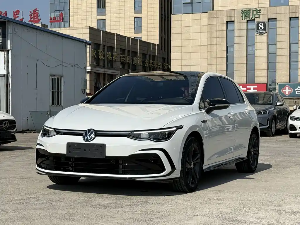 Volkswagen Golf 2022