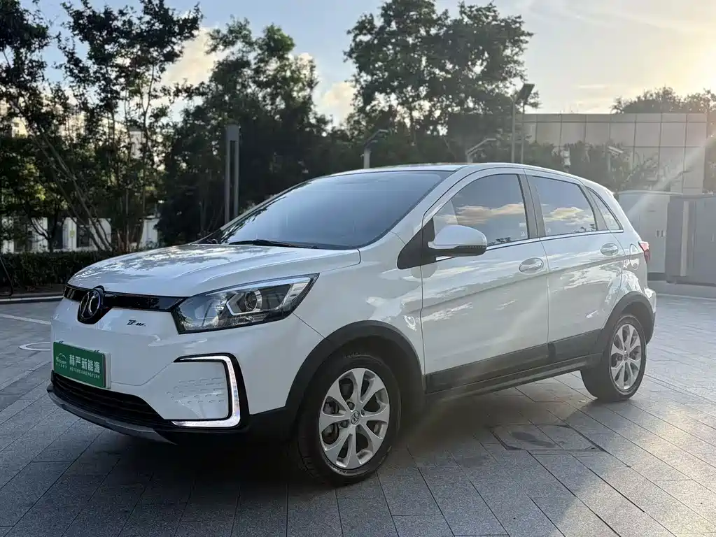 BAIC New Energy EC5 — миниатюра 3