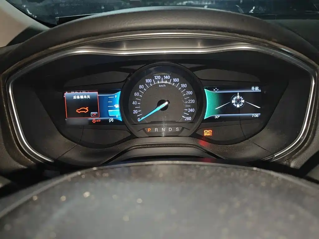 Ford Mondeo — миниатюра 4