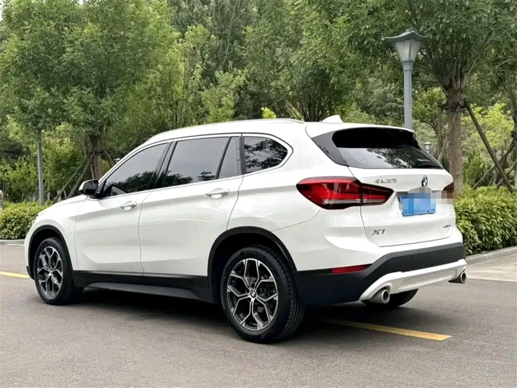 BMW X1 — миниатюра 9