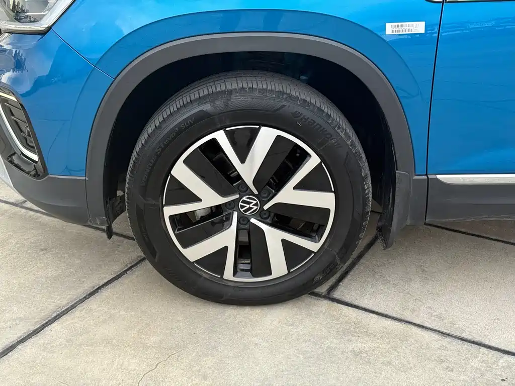 Volkswagen GTE PHEV - фото 9