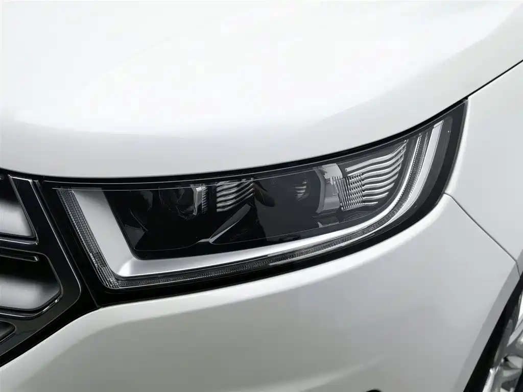 Ford Edge 2015 2.0T GTDi