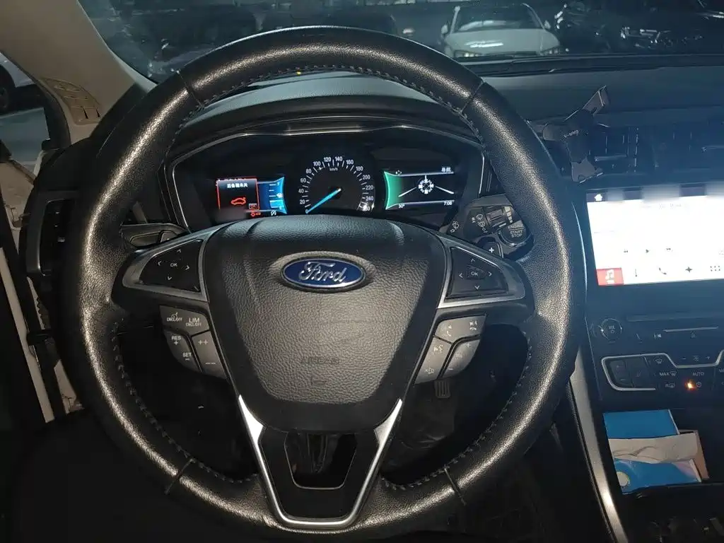 Ford Mondeo — миниатюра 3