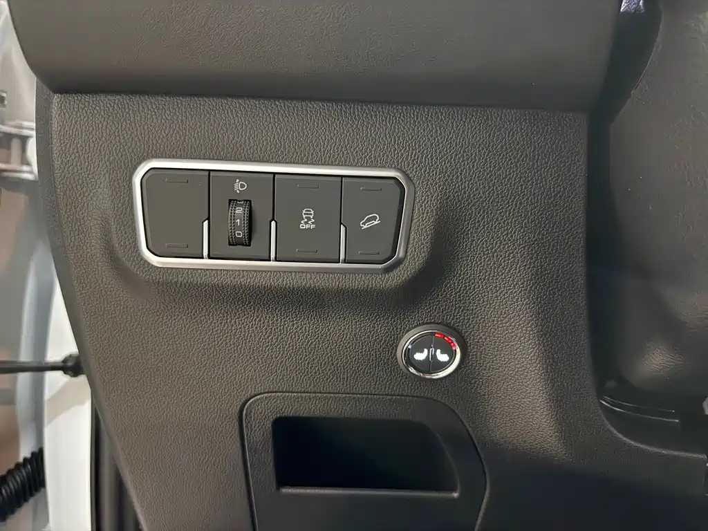 Haval M6 — миниатюра 17