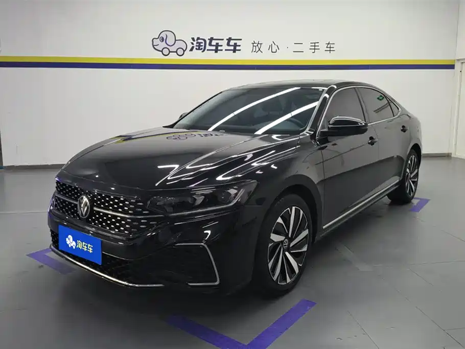 Volkswagen Passat 2023