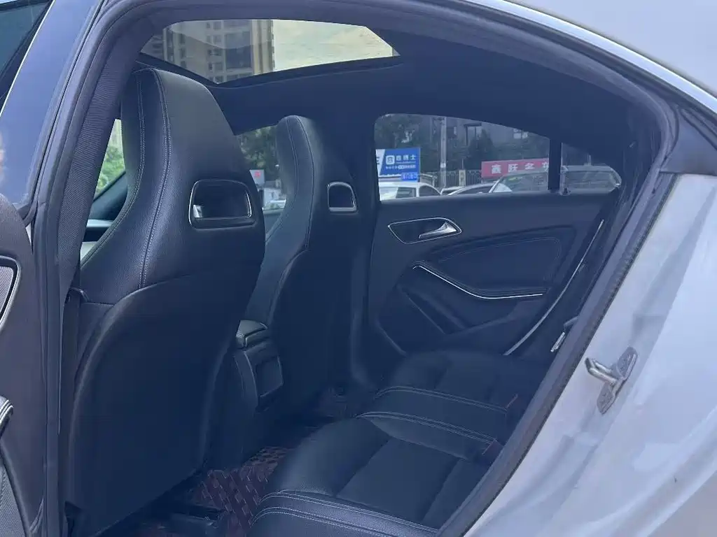Mercedes-Benz CLA (Import) — миниатюра 7