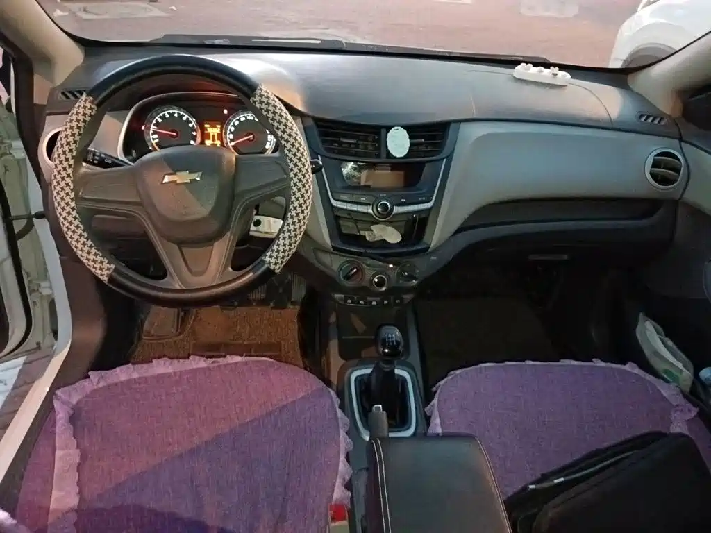 Chevrolet Sail — миниатюра 10