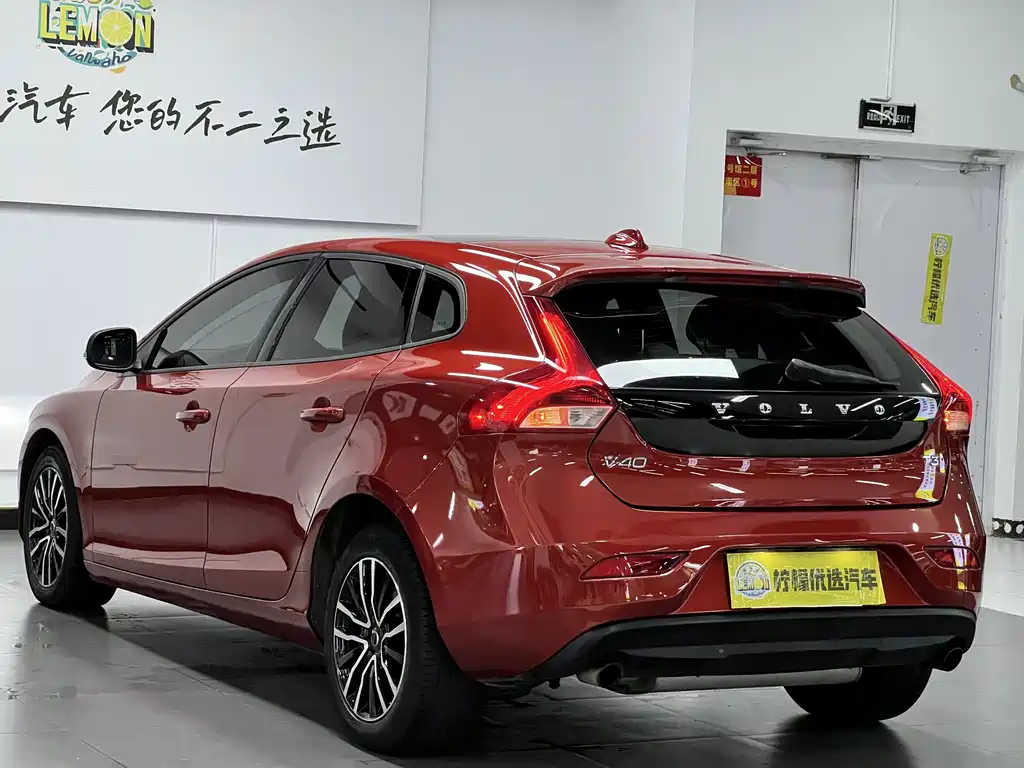 Volvo V40 — миниатюра 7