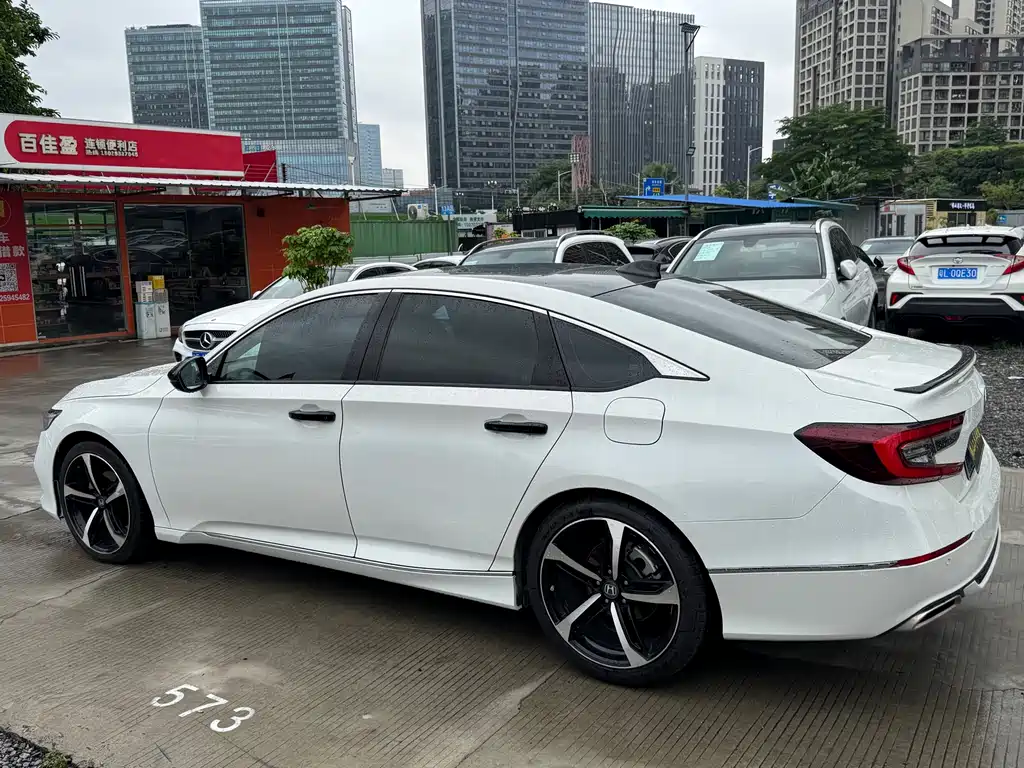 Honda Accord 2022 260TURBO Luxury