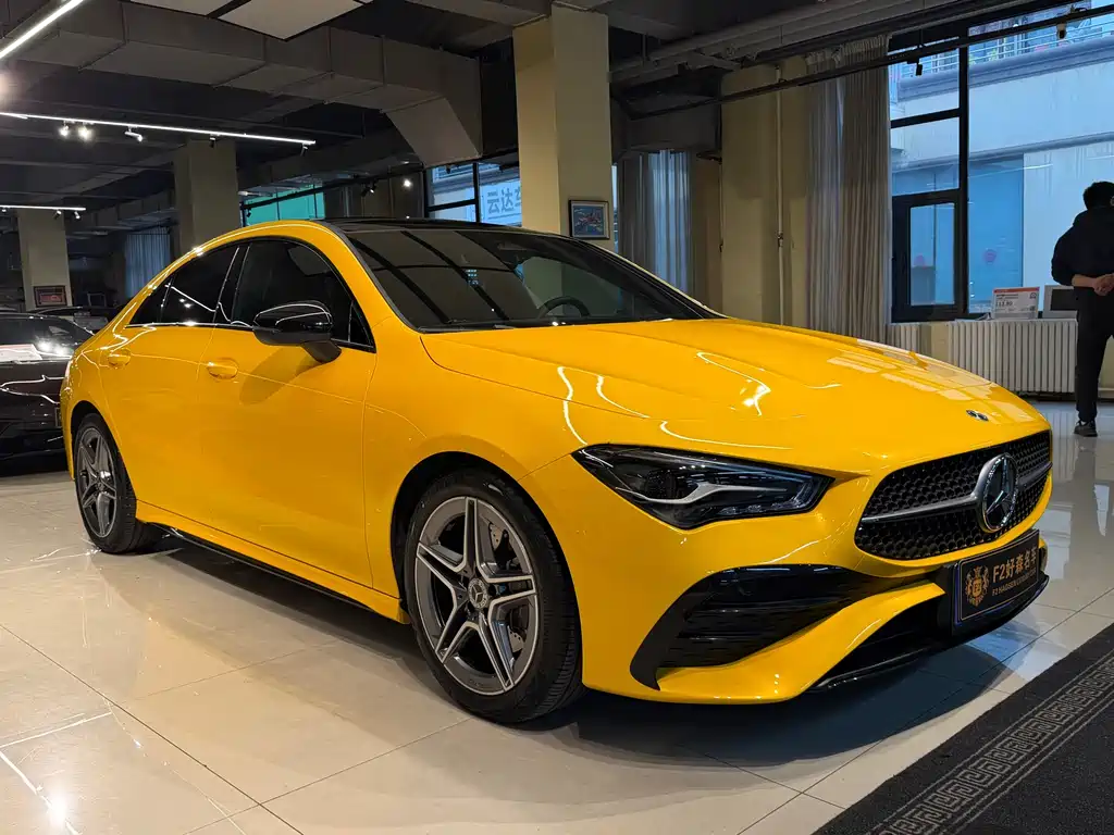 MERCEDES-BENZ CLA