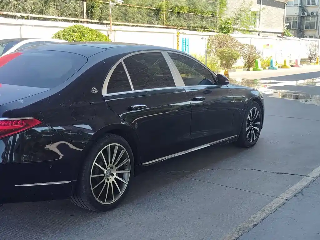 Mercedes-Benz S-Class — миниатюра 9