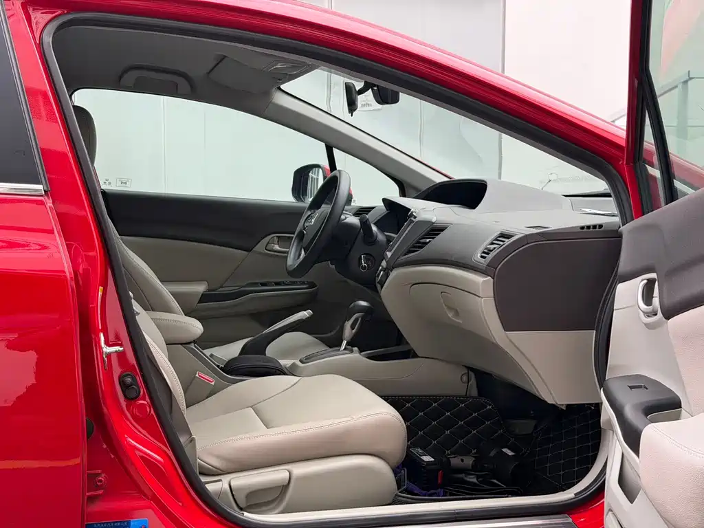 Honda Civic — миниатюра 9