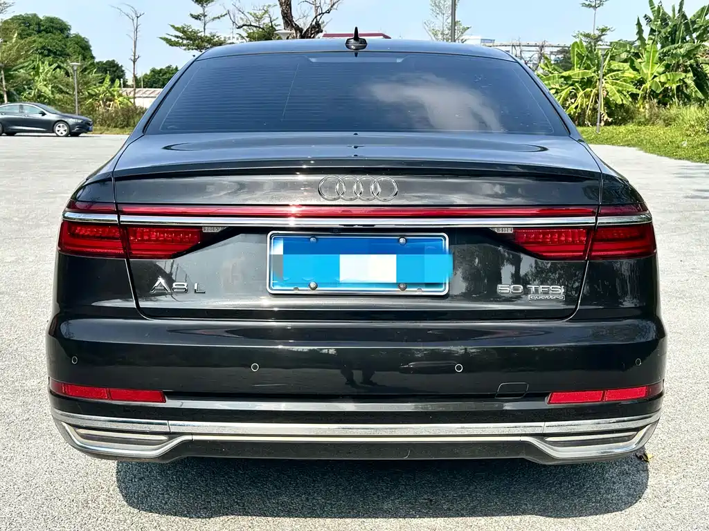 Audi A8 — миниатюра 5