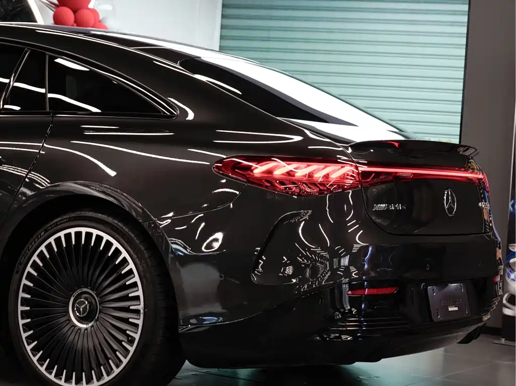 Mercedes-Benz EQS AMG — миниатюра 5