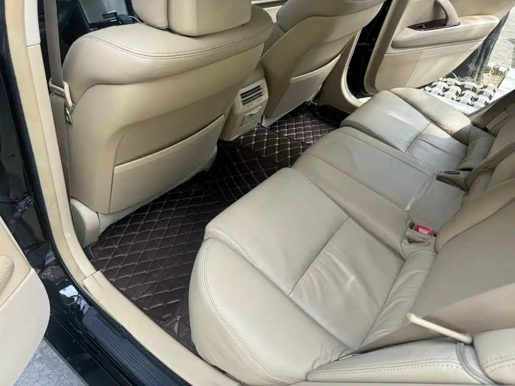 Toyota Reiz — миниатюра 6