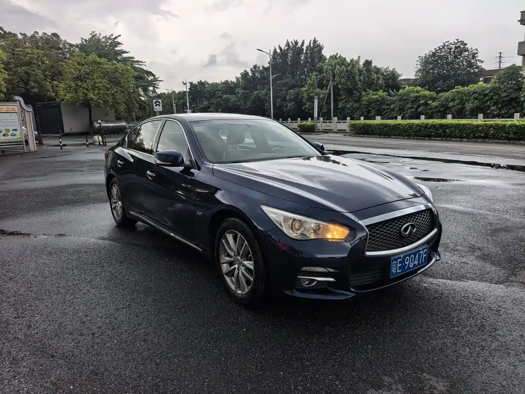 Infiniti Q50L 2016 2.0T