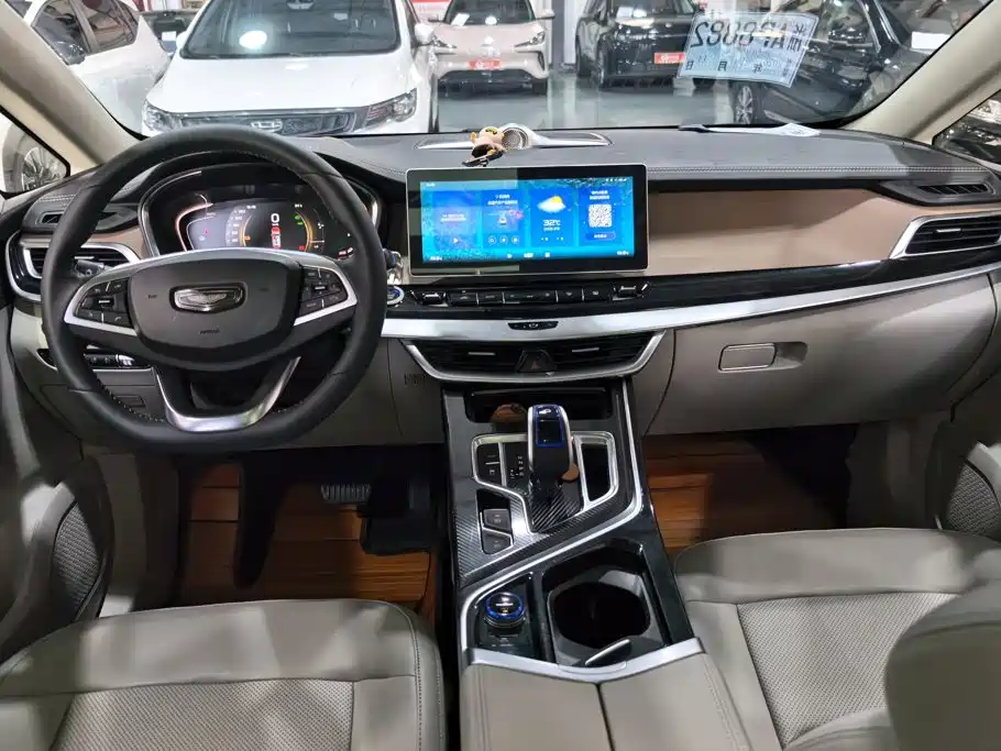 Geely Jia Ji New Energy — миниатюра 12