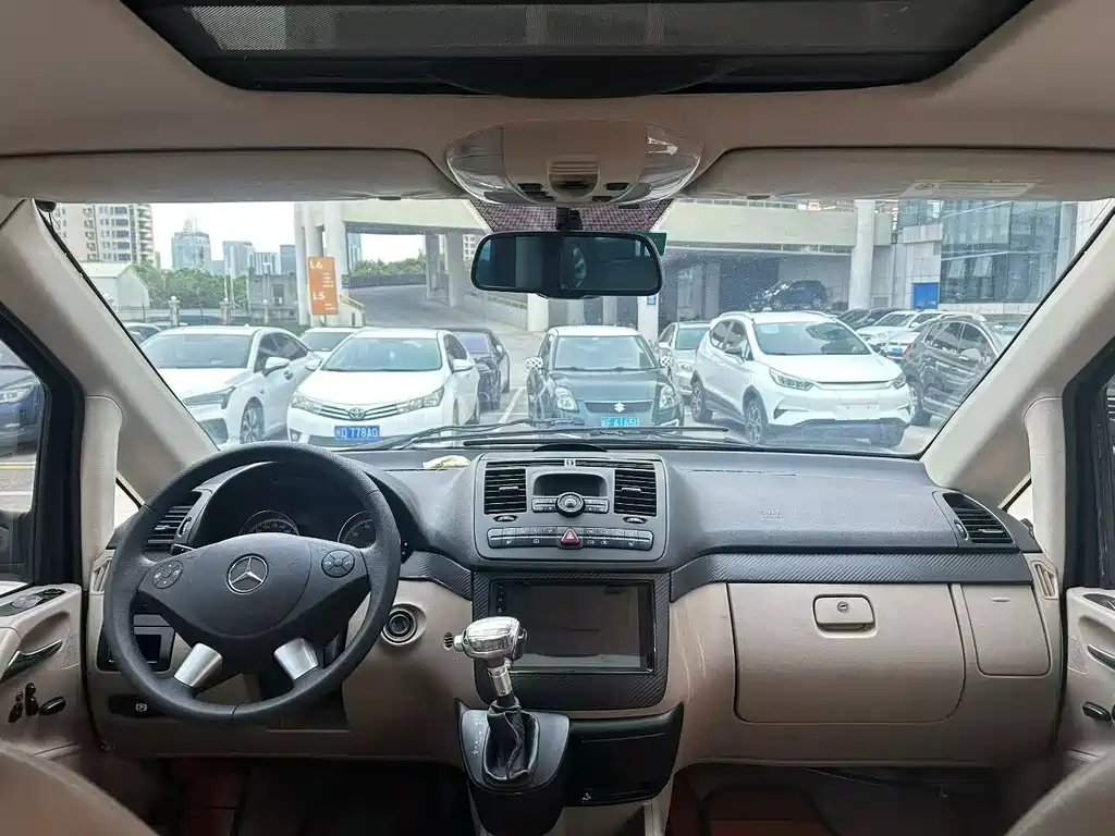 Mercedes-Benz Viano — миниатюра 7