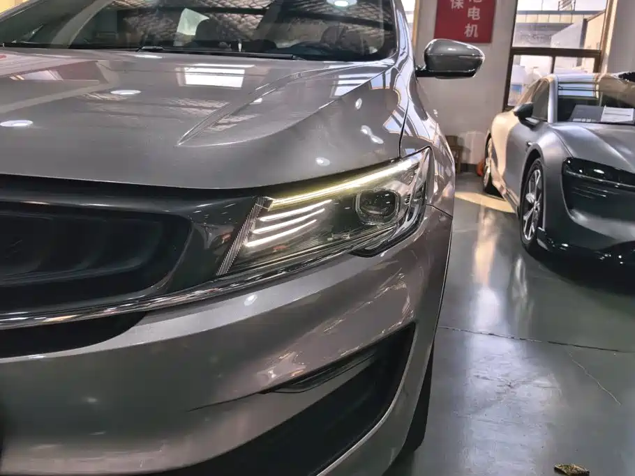 Geely Jia Ji New Energy — миниатюра 5