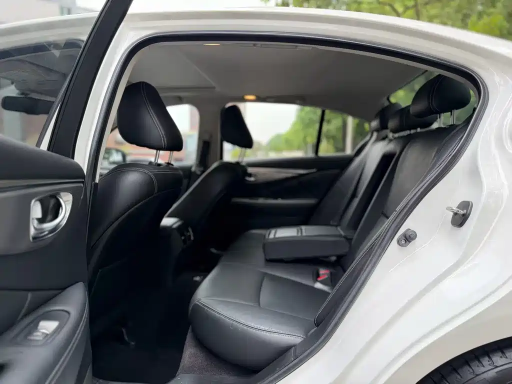 Infiniti Q50 — миниатюра 6