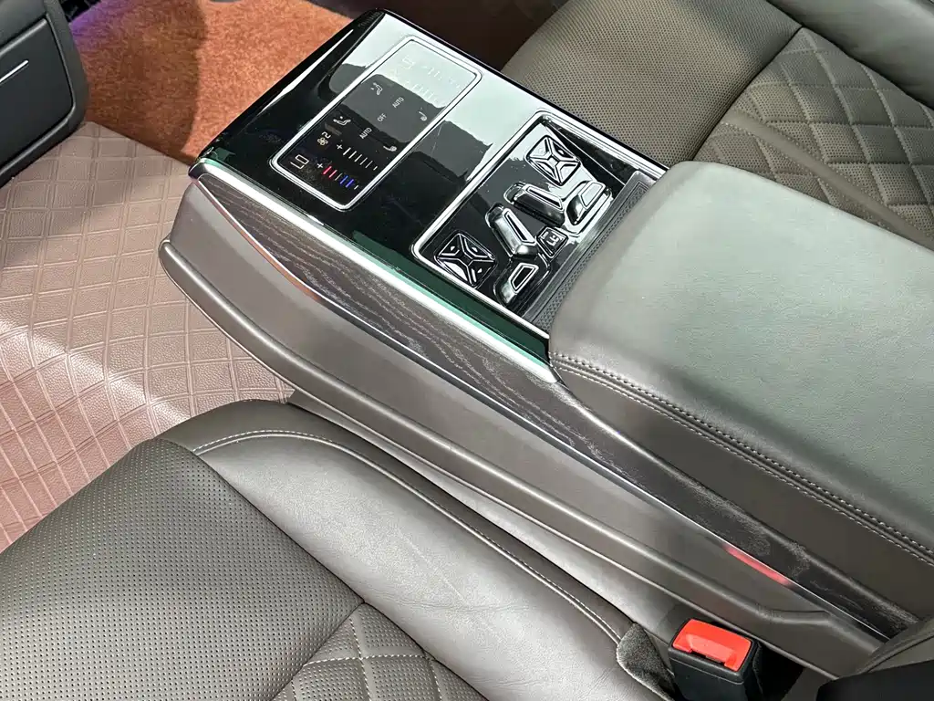 Audi A8 — фотографии объявления, Фото 22