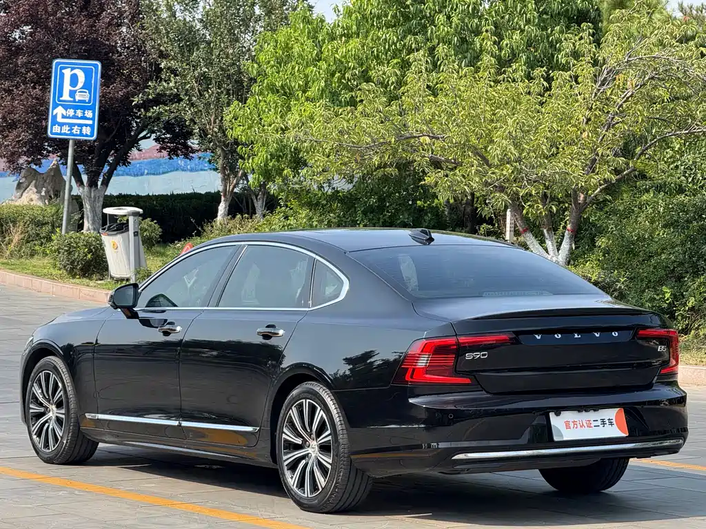 Volvo S90 2021 B5 Luxury