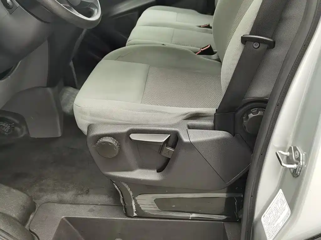 Ford Transit — миниатюра 14