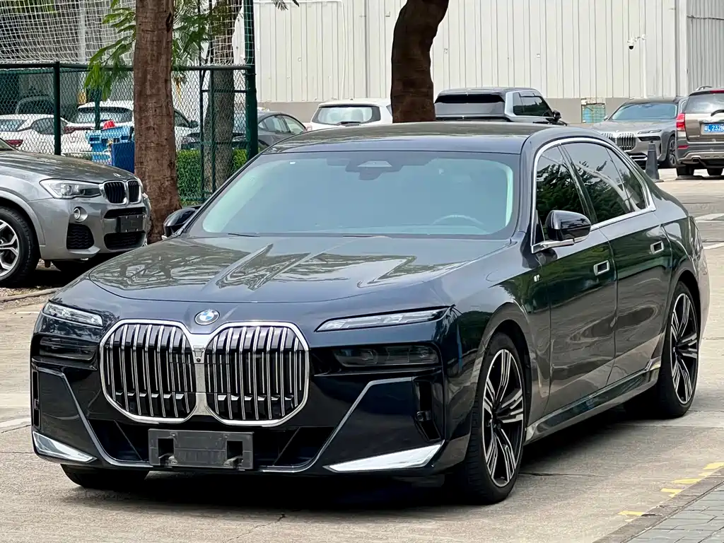 BMW 7 Series 7 2023 740Li Lead M Sport