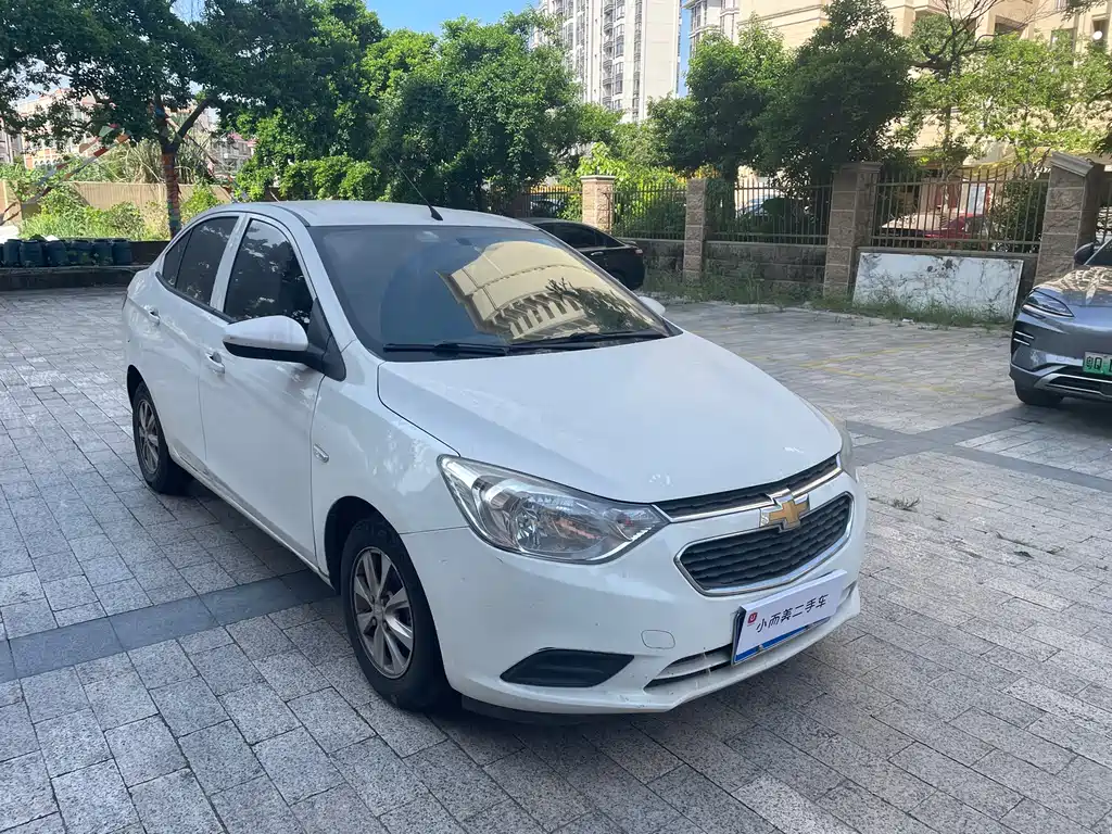 Chevrolet Sail 2015 3 1.3L MT