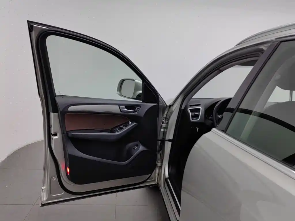 Audi Q5 — миниатюра 8