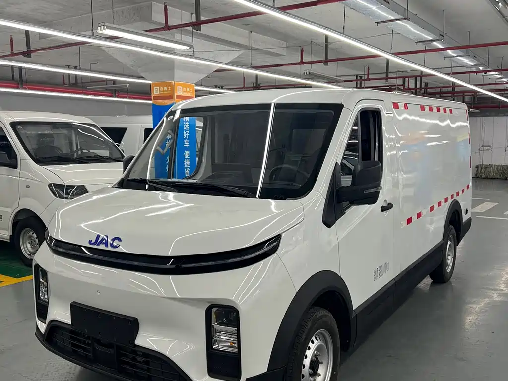 Jac Van Polo 2025