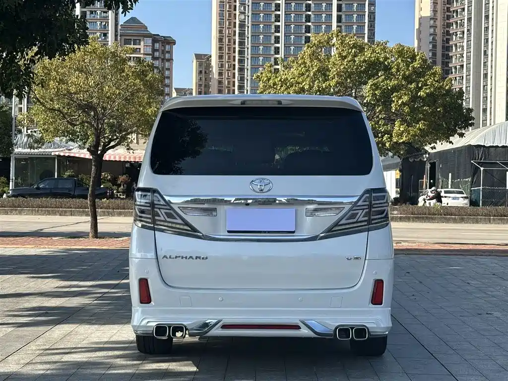 Toyota Alphard 2012 3.5L Luxury