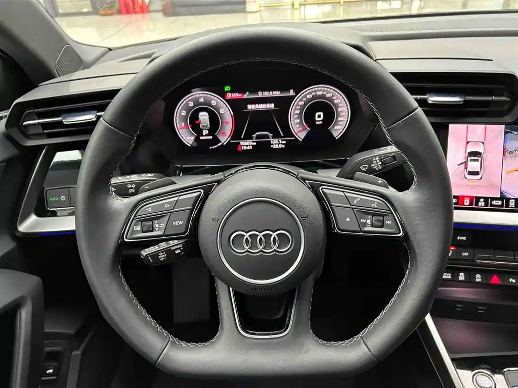Audi A3 2023 Sportback 35 TFSI Luxury Sport